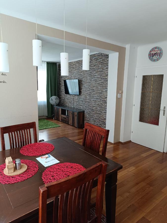 Moderne und schöne Wohnung Graz Exterior foto