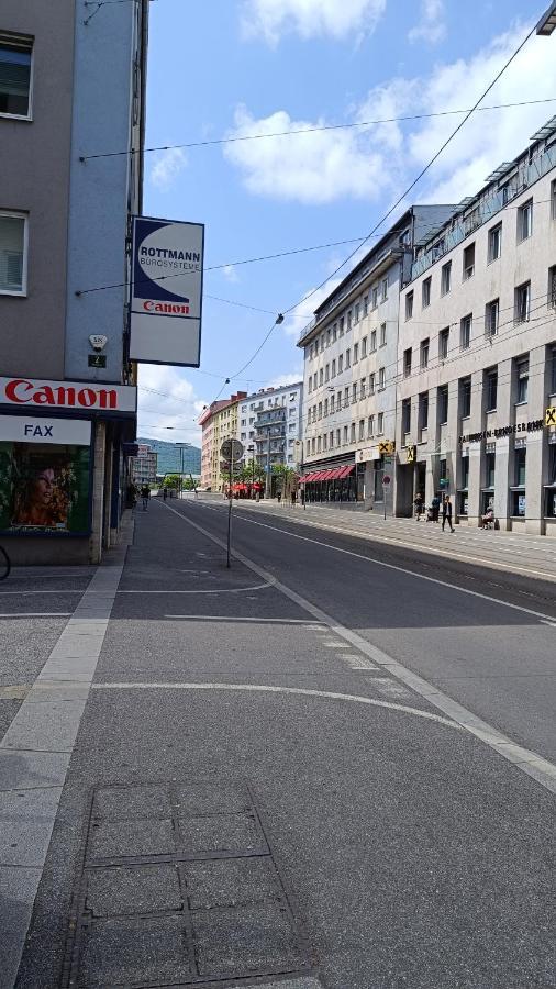Moderne und schöne Wohnung Graz Exterior foto