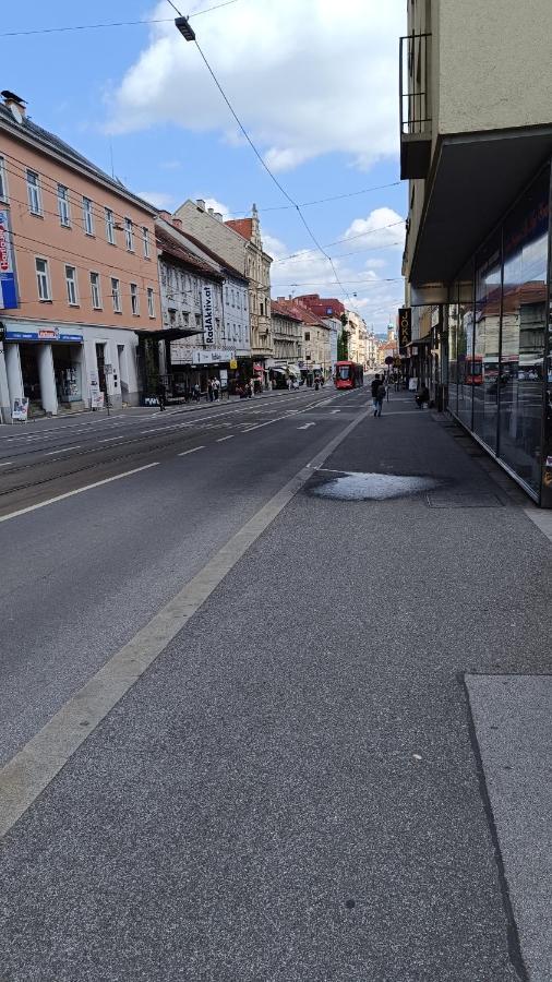 Moderne und schöne Wohnung Graz Exterior foto